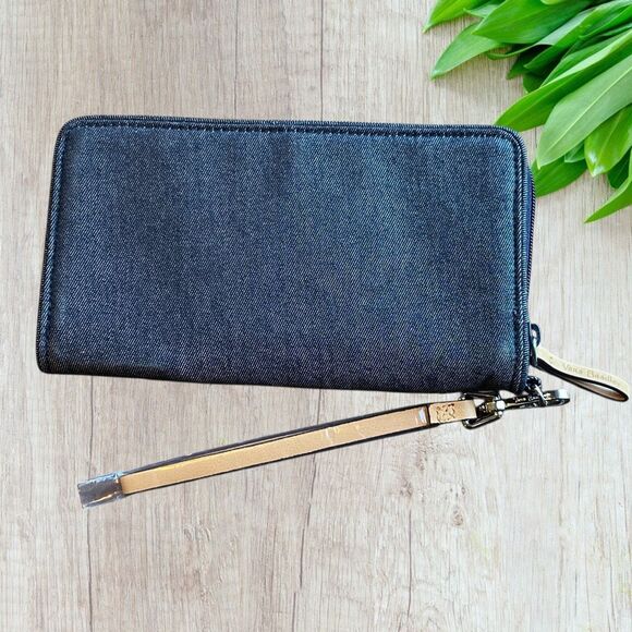 VERA BRADLEY RFID Blue Denim Beach Wristlet Wallet Shore Thing - Picture 6 of 11